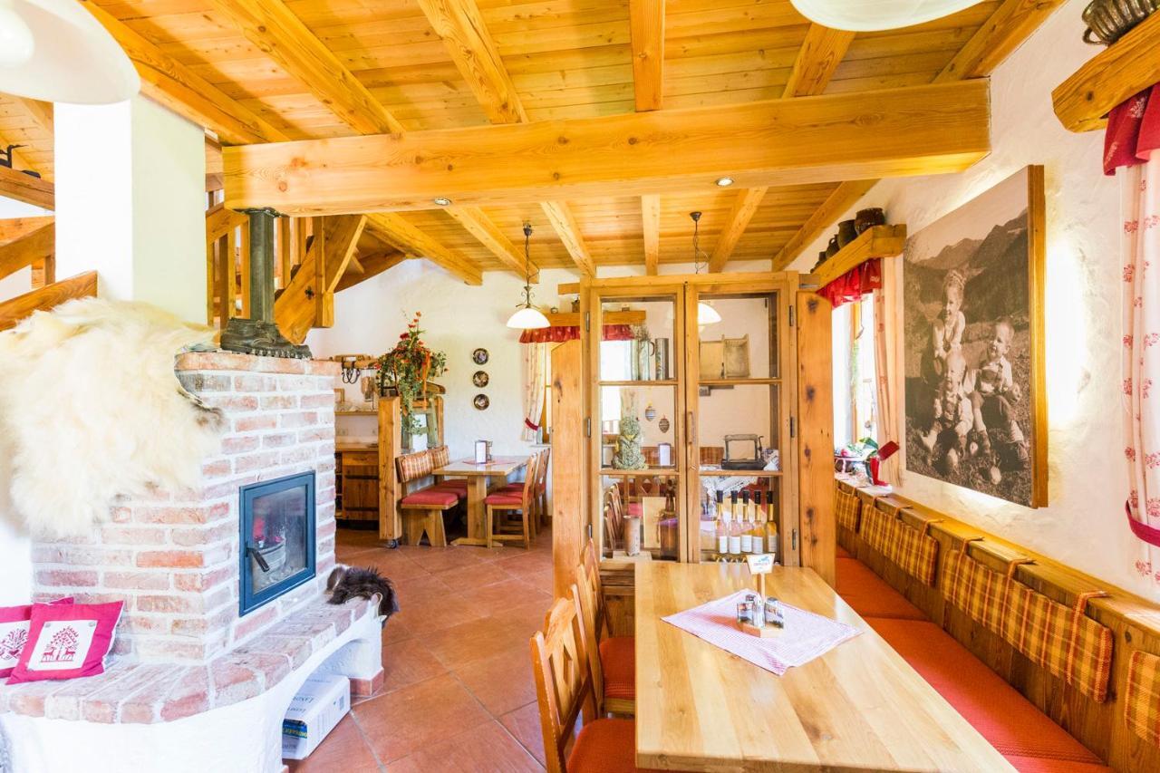 Biobauernhof Lacken Strohmarkt エクステリア 写真